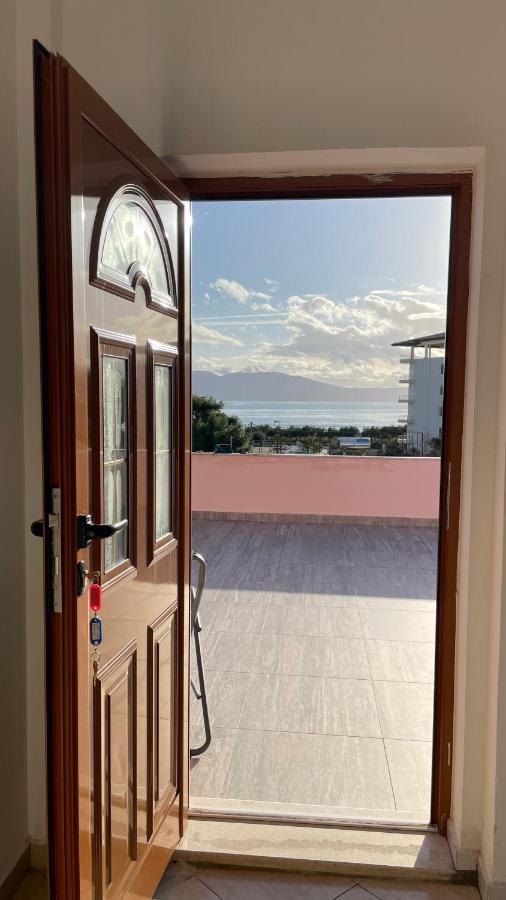 Vila Osmenaj Rent Room Or Apartment Vlore Luaran gambar