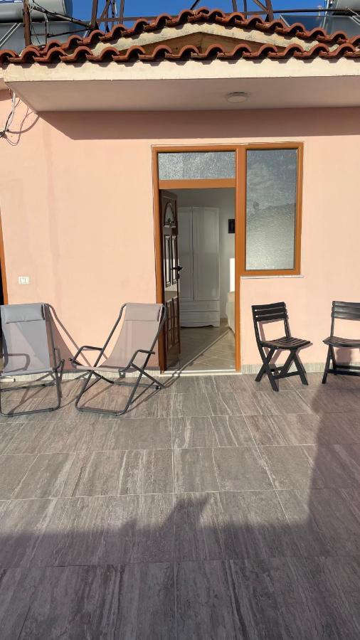 Vila Osmenaj Rent Room Or Apartment Vlore Luaran gambar