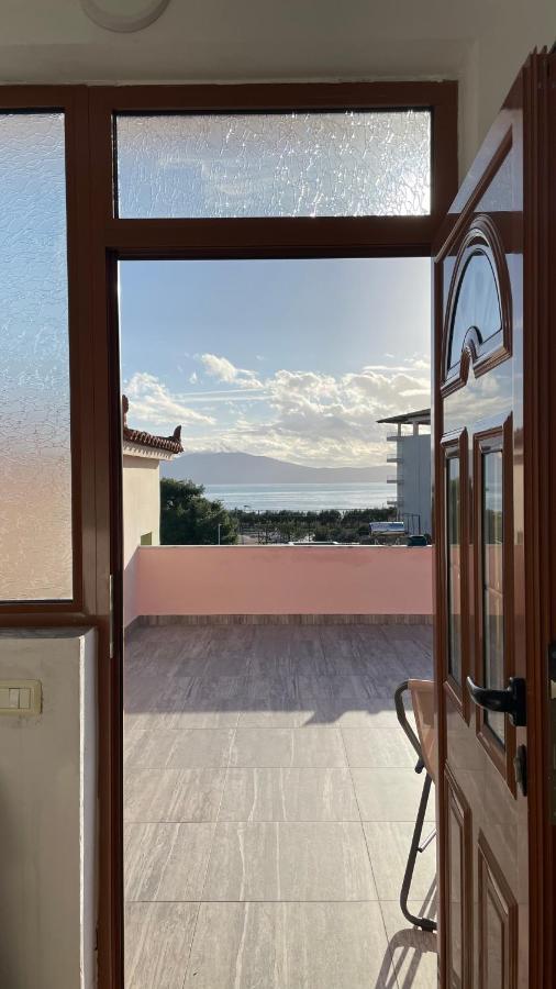 Vila Osmenaj Rent Room Or Apartment Vlore Luaran gambar