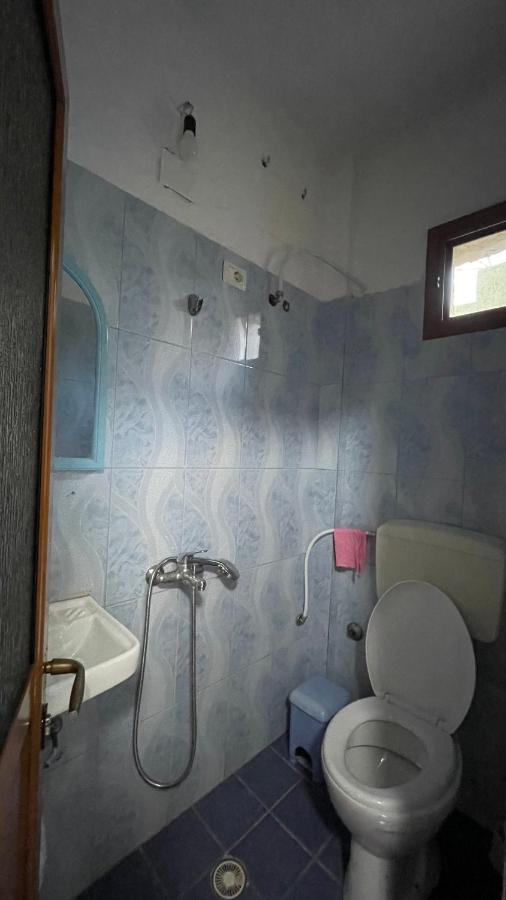 Vila Osmenaj Rent Room Or Apartment Vlore Luaran gambar