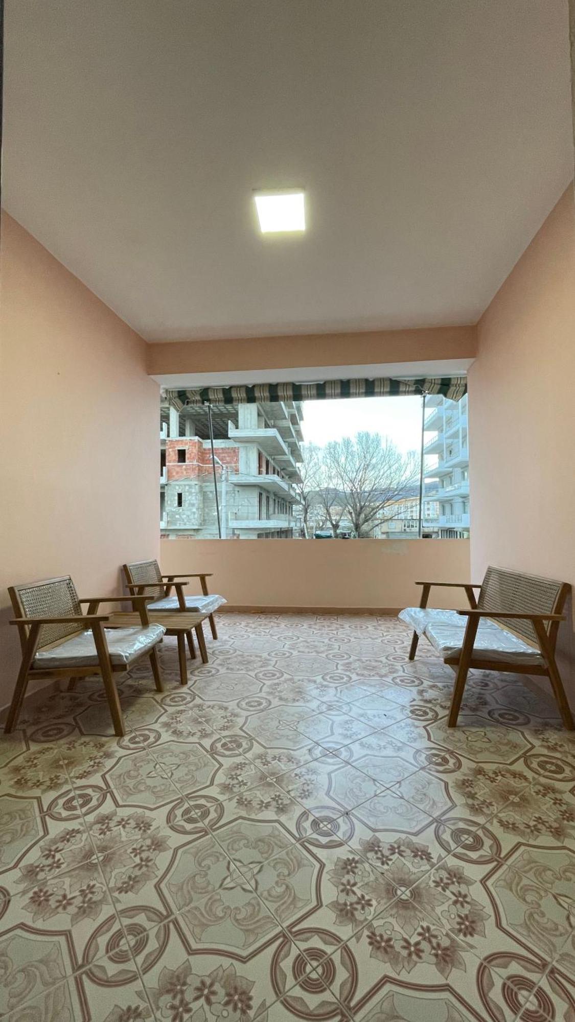 Vila Osmenaj Rent Room Or Apartment Vlore Luaran gambar