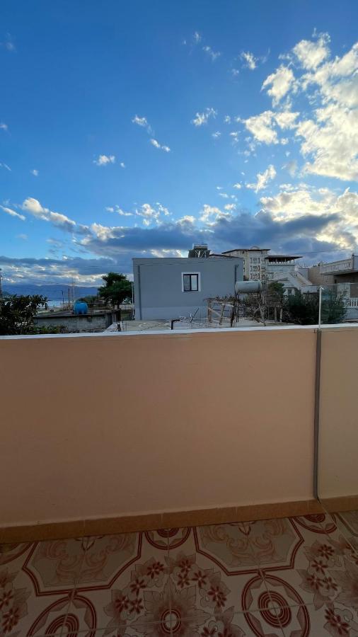Vila Osmenaj Rent Room Or Apartment Vlore Luaran gambar